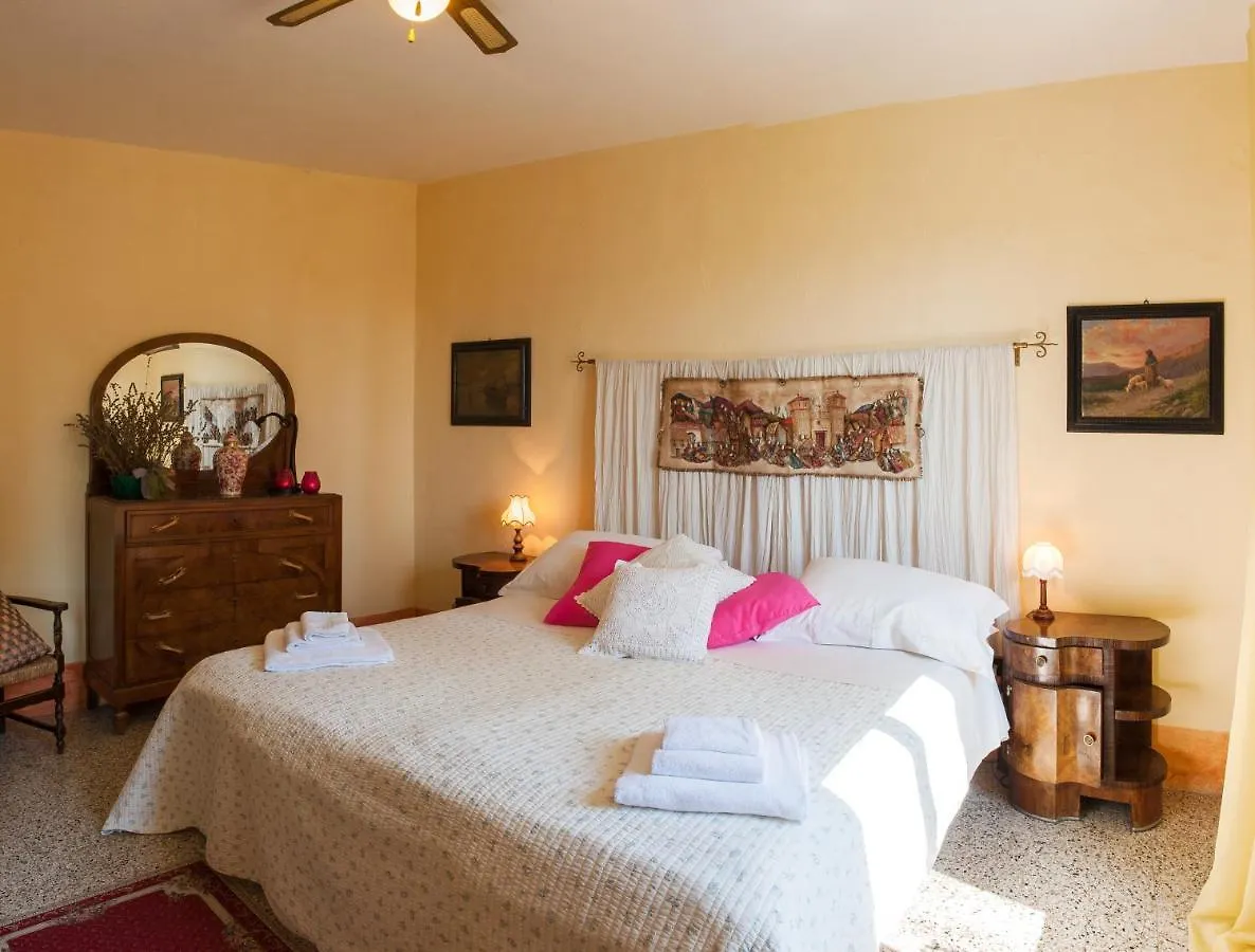 Apartment Altido Villa Maria Vittoria With Pool And Spacious Garden Capannori